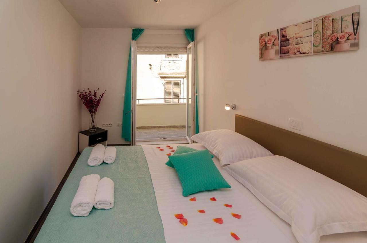 Apartments Silvia Zadar Exterior photo